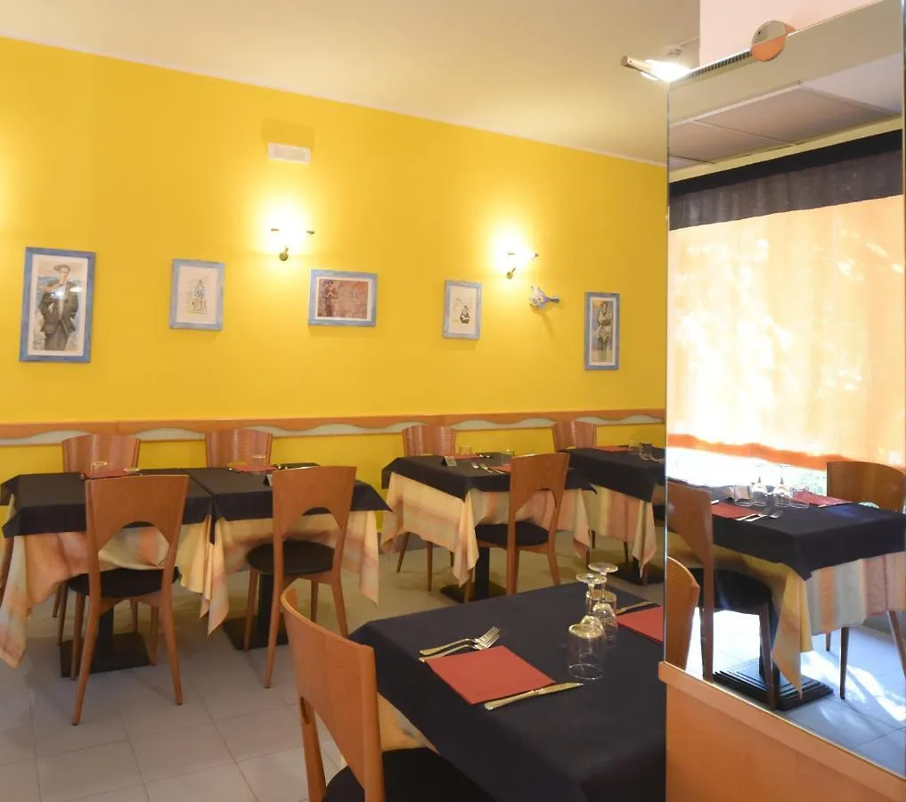 Hotel Kon Tiki San Vincenzo 3*,