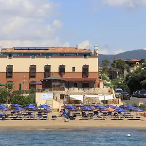 Hotel Tramonto Direttamente Sul Mare
