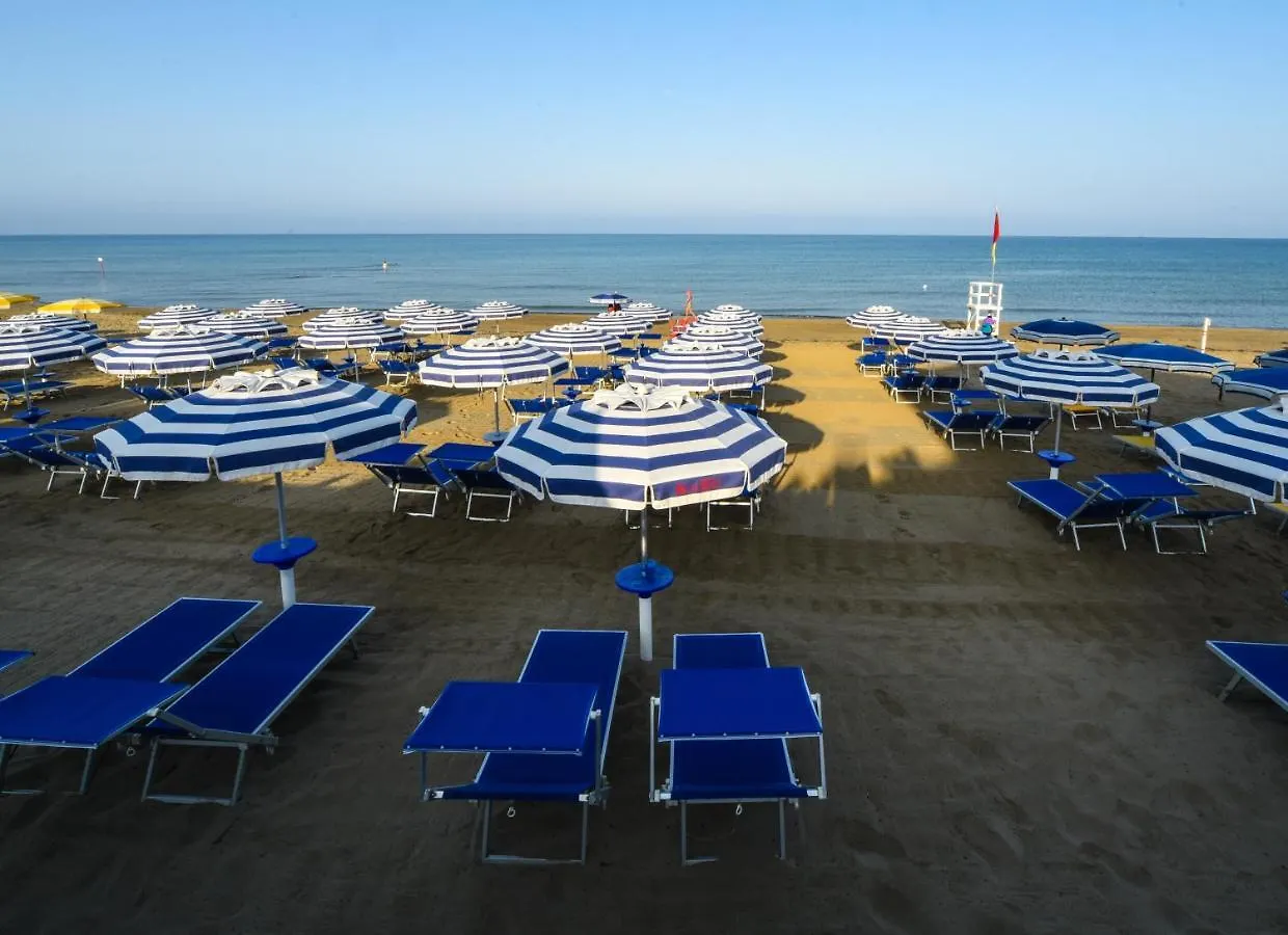 Hotel Kon Tiki San Vincenzo 3*,
