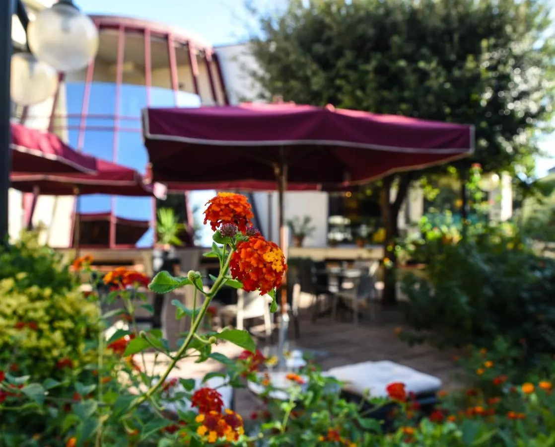 Hotel Kon Tiki San Vincenzo